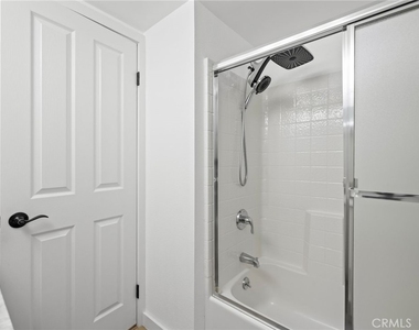 4501 Cedros - Photo Thumbnail 34