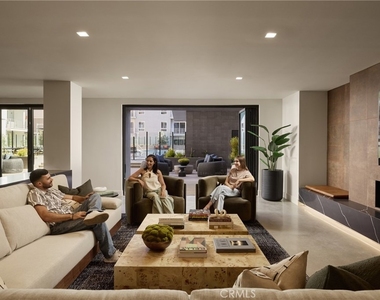 21010 Erwin Street - Photo Thumbnail 33