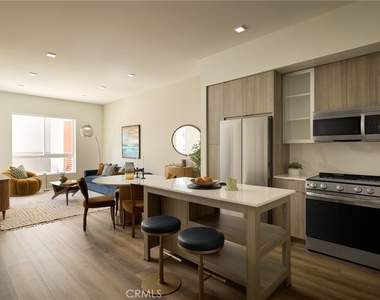 21010 Erwin Street - Photo Thumbnail 41