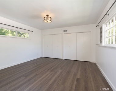 4213 Wilkinson Avenue - Photo Thumbnail 13