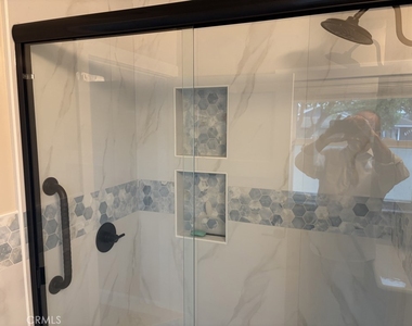 3717 W 181 Street - Photo Thumbnail 23