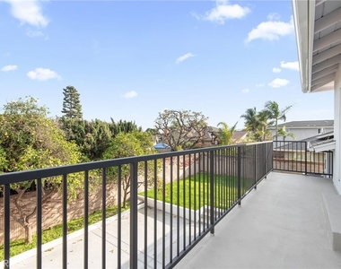 23316 Almarosa - Photo Thumbnail 20