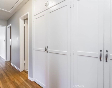 1210 E Oakmont - Photo Thumbnail 10