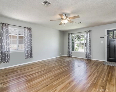1210 E Oakmont - Photo Thumbnail 3