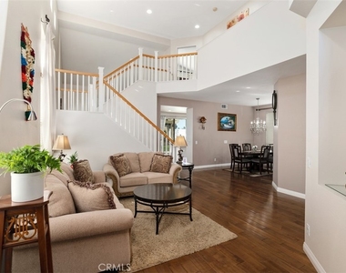 75 Parrell Avenue - Photo Thumbnail 3