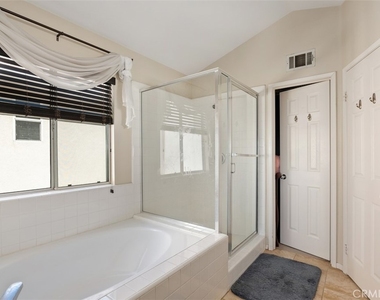 75 Parrell Avenue - Photo Thumbnail 20