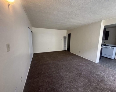 3545 Island Ave - Photo Thumbnail 2
