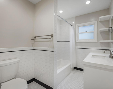 420 Violet Avenue - Photo Thumbnail 12