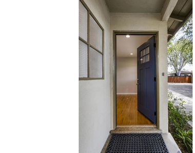 420 Violet Avenue - Photo Thumbnail 4