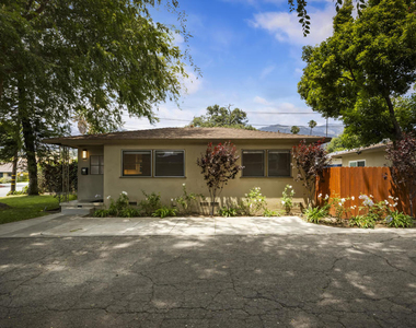 420 Violet Avenue - Photo Thumbnail 1