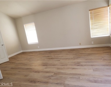 13311 Saratoga Drive - Photo Thumbnail 16