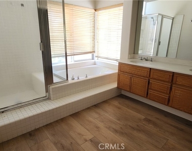 13311 Saratoga Drive - Photo Thumbnail 12