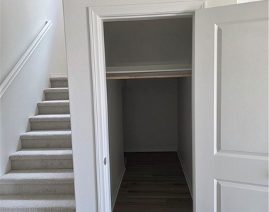 9667 Babaco Street - Photo Thumbnail 15