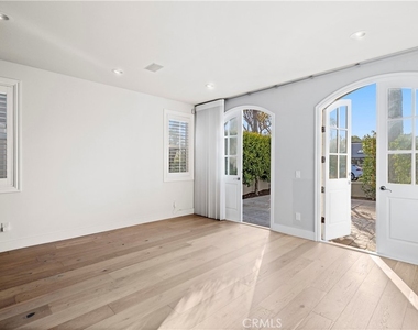 504 Marguerite Avenue - Photo Thumbnail 2