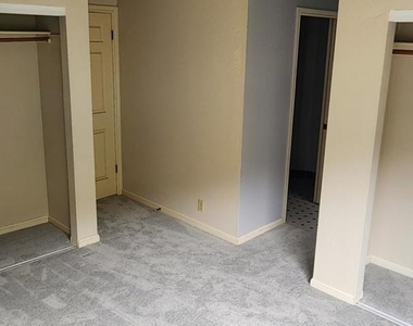 296 San Pedro Avenue - Photo Thumbnail 11