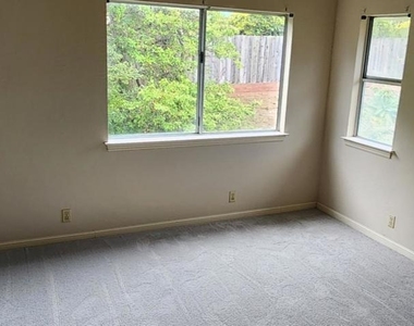 296 San Pedro Avenue - Photo Thumbnail 13