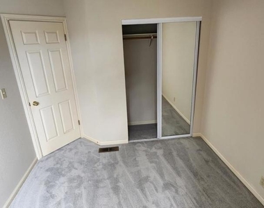 296 San Pedro Avenue - Photo Thumbnail 18