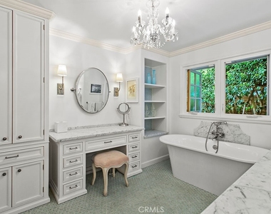 1010 Emerald Bay - Photo Thumbnail 52