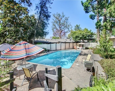 10446 Alta Loma - Photo Thumbnail 12