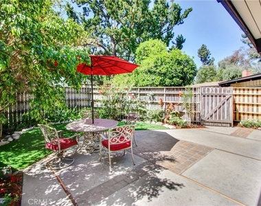 10446 Alta Loma - Photo Thumbnail 11