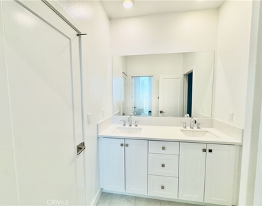 1868 S Westside Drive - Photo Thumbnail 31