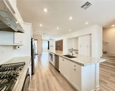 1868 S Westside Drive - Photo Thumbnail 13