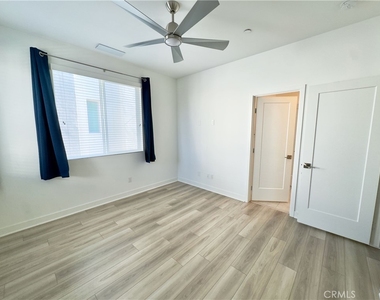 1868 S Westside Drive - Photo Thumbnail 34