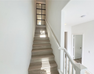 1868 S Westside Drive - Photo Thumbnail 15