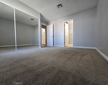 45200 Deep Canyon - Photo Thumbnail 8