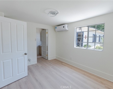 210 Encinitas Ave - Photo Thumbnail 7