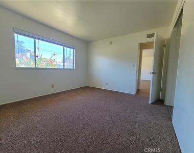 11904 4th Street - Photo Thumbnail 17