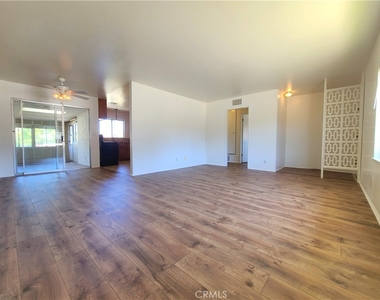11904 4th Street - Photo Thumbnail 3
