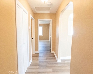1188 Witt St - Photo Thumbnail 12