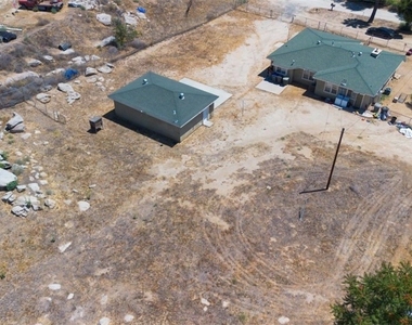 1188 Witt St - Photo Thumbnail 3