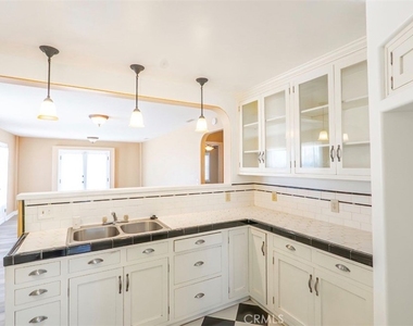 1188 Witt St - Photo Thumbnail 7