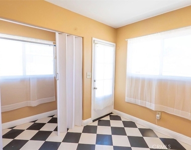 1188 Witt St - Photo Thumbnail 18