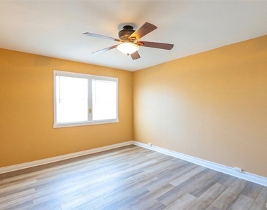 1188 Witt St - Photo Thumbnail 14