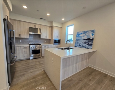 4222 Marigold - Photo Thumbnail 2