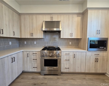 4222 Marigold - Photo Thumbnail 4