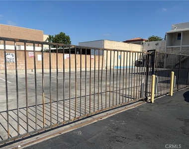 818 E Valley Boulevard - Photo Thumbnail 17