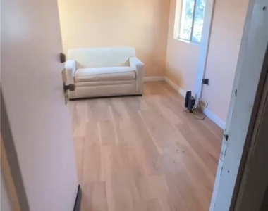 356 Gless Street - Photo Thumbnail 2
