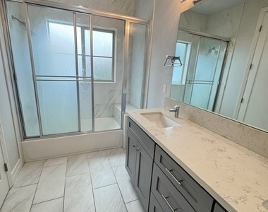 9042 Rancho Real Road - Photo Thumbnail 10