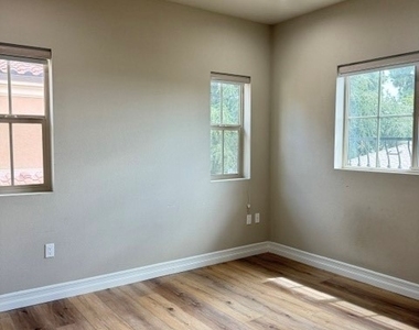 9042 Rancho Real Road - Photo Thumbnail 15