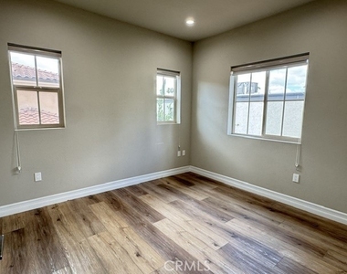 9042 Rancho Real Road - Photo Thumbnail 8