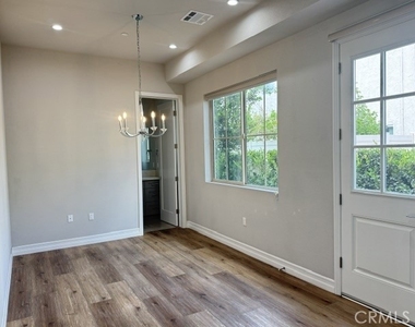 9042 Rancho Real Road - Photo Thumbnail 6