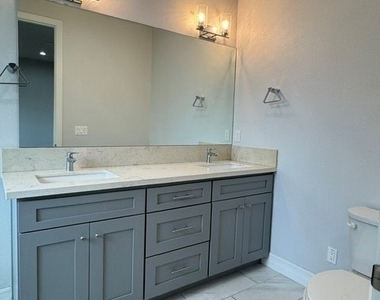 9042 Rancho Real Road - Photo Thumbnail 11