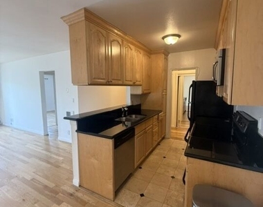 2616 5th Street - Photo Thumbnail 4