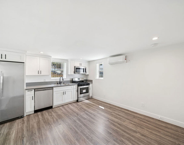 1267 Vin Scully Avenue - Photo Thumbnail 1