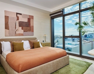 700 Broadway - Photo Thumbnail 11