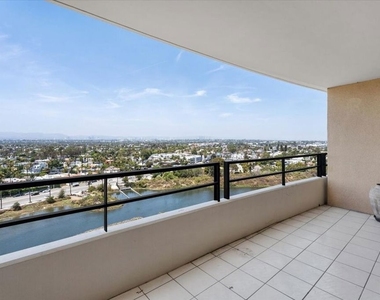 4265 Marina City Drive - Photo Thumbnail 22